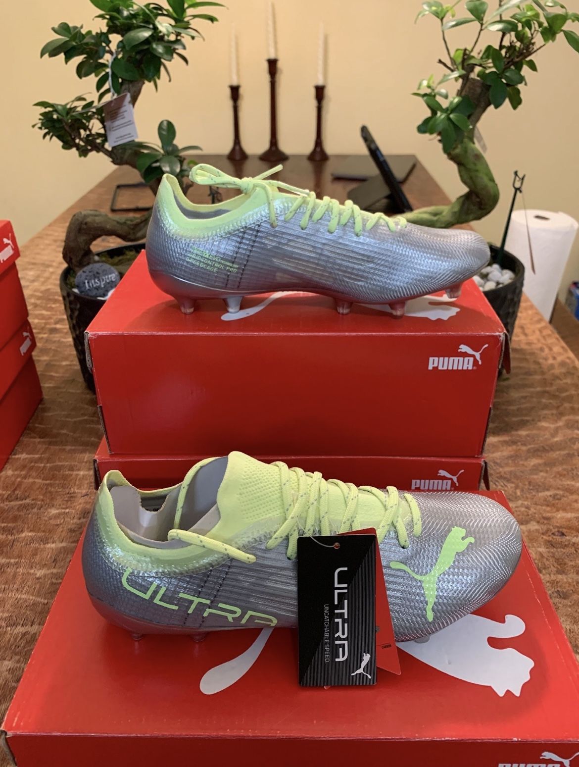 Puma Women Soccer Cleats (OBO)