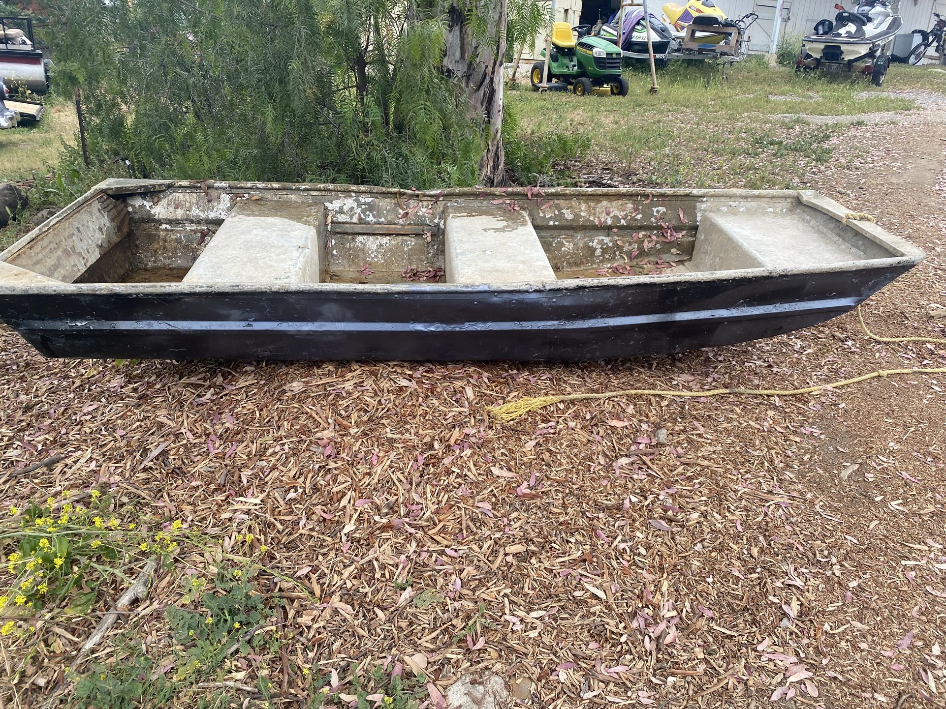 10 Ft Aluminum Flat Bottom Fishing Boat
