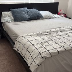 King Bed + 2 Night Stands 