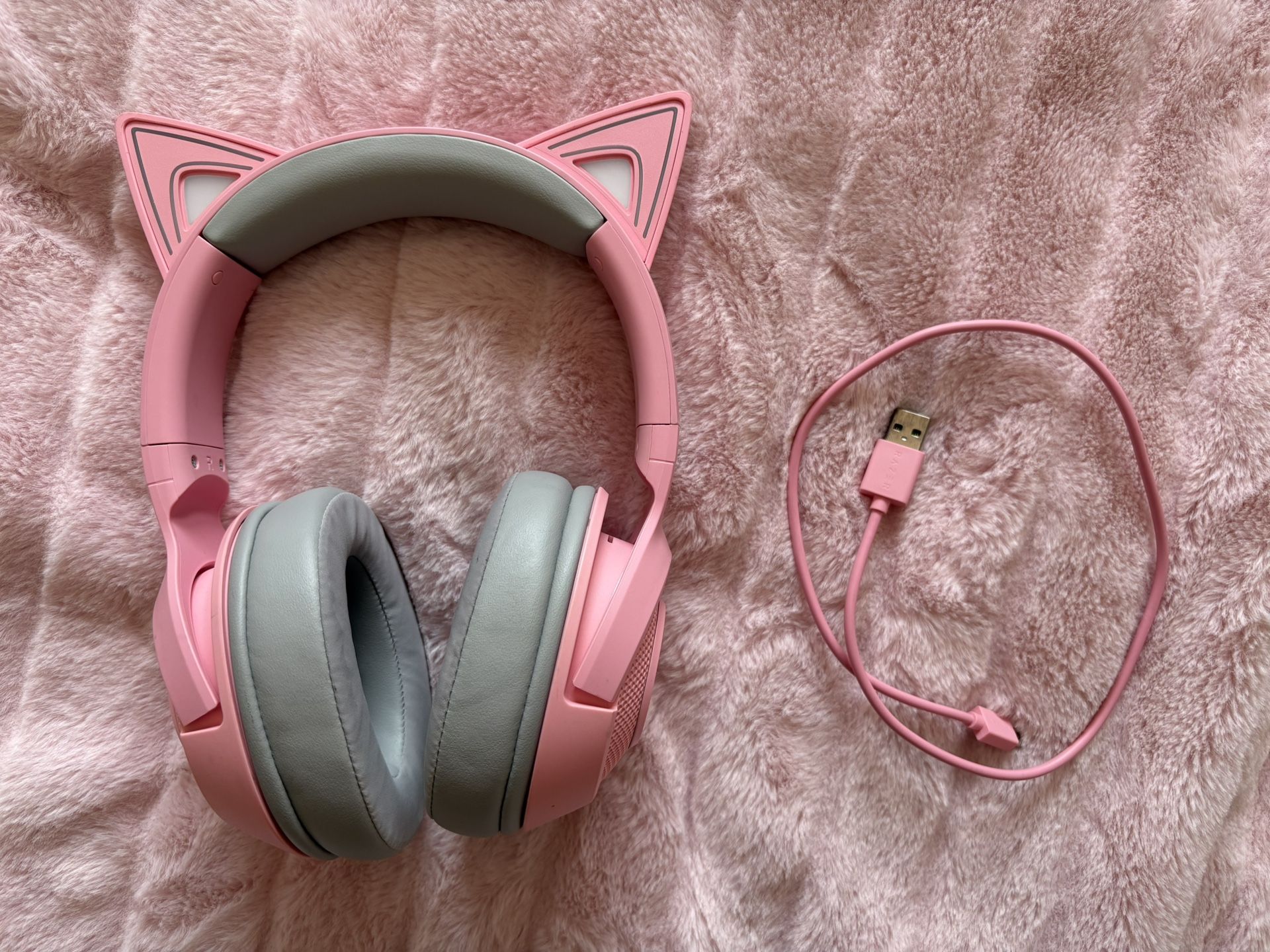 LED Pink Razer Kraken Kitty Edition Bluetooth Headset