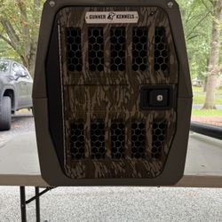 Gunner Travel Kennel - Newly Used 