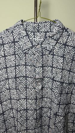 New! Men’s Large Smart Casual Shirt