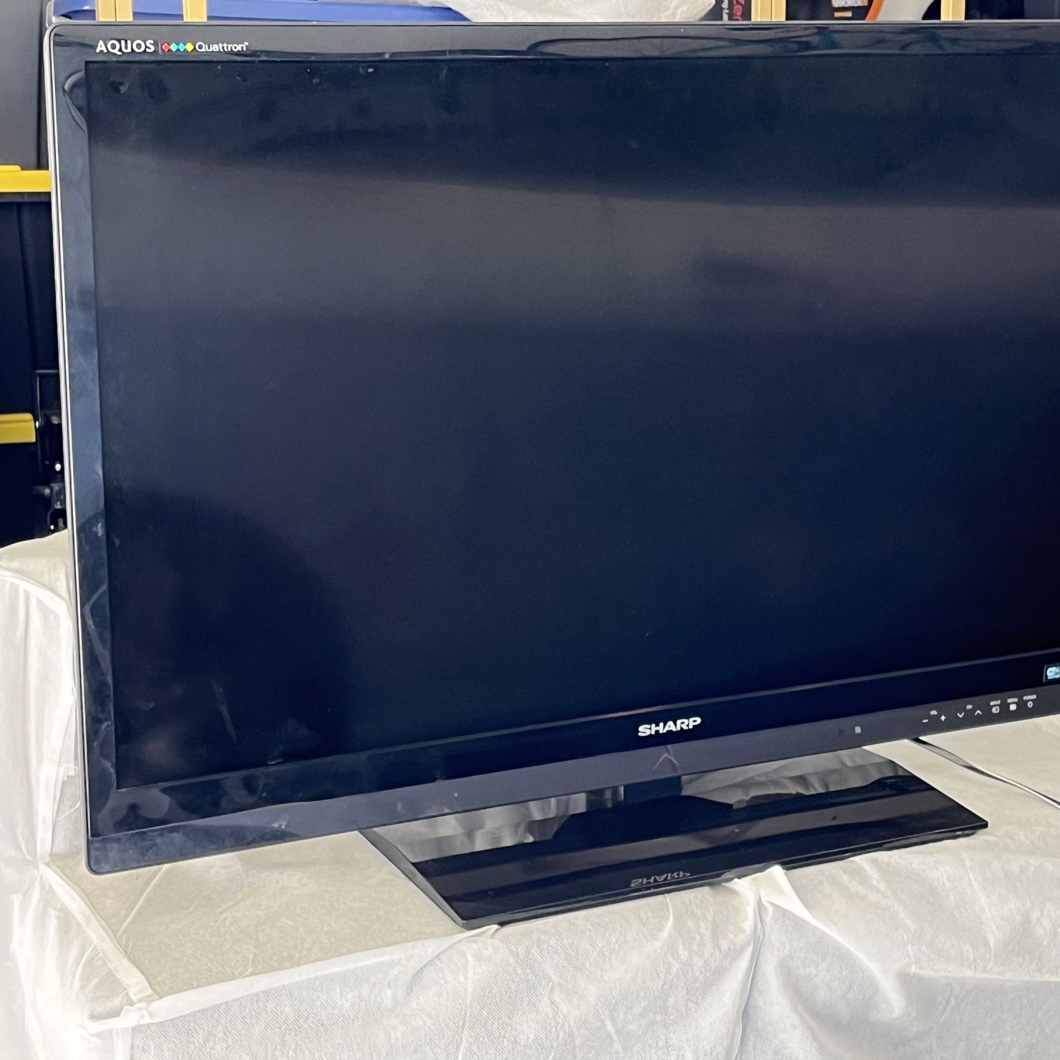 【40インチ】SHARP LED AQUOS Sharp Aquos 40 Inch LED TV | 40