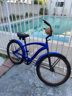 26” Hampton Cruiser