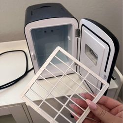 Mini Tabletop Refrigerator 