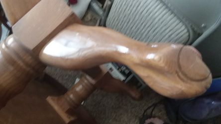 Beautiful oak finish coffee table.