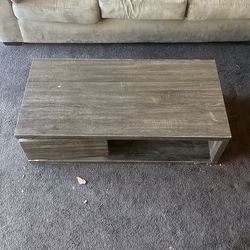 Durable table  W/ Rotating Storage Space