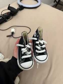Toddler shoes size 4