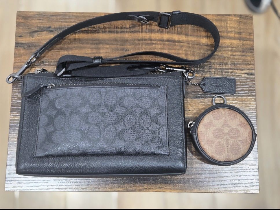 Authentic Coach Crossbody Bag - Like New $50