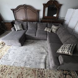 Large Ashley Furniture sectional
Delivery and Setup Available!