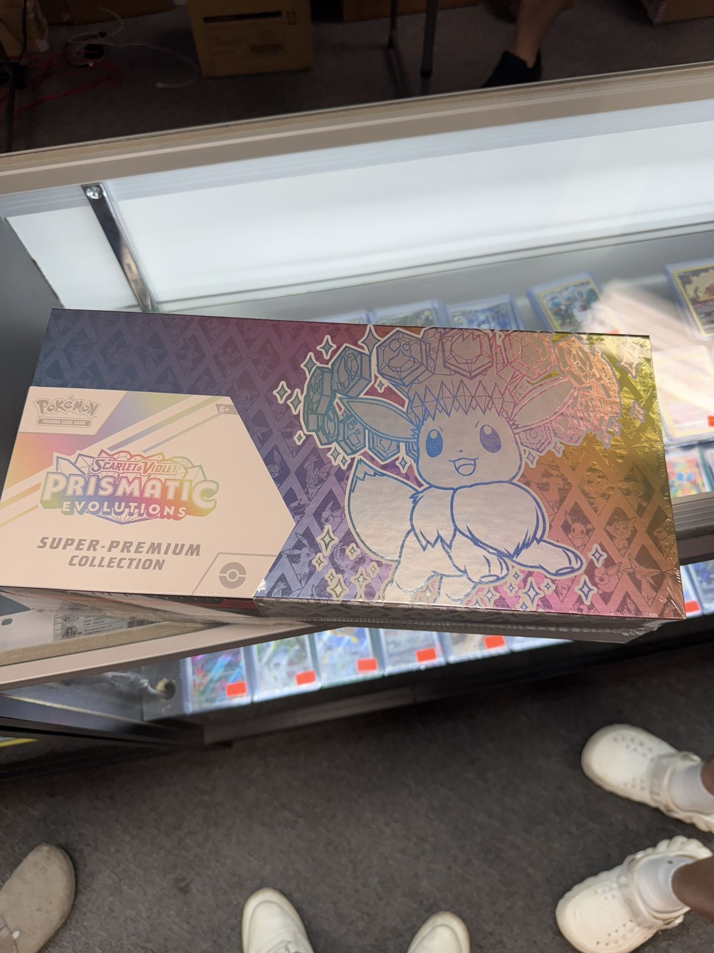 Pokémon Prismatic Evolutions Super Premium Collection