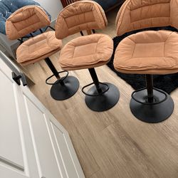 3 Barstools