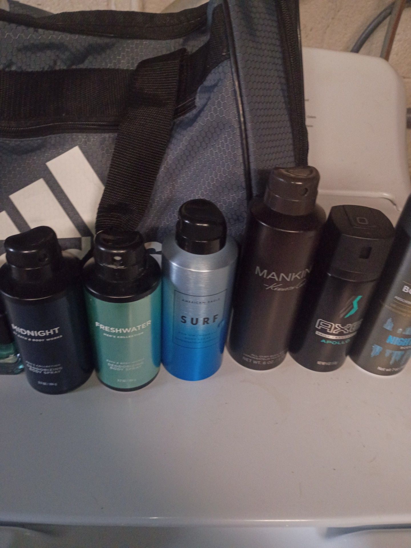 Mens body spray lot