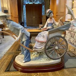 Lladro #1383 Figurine “A Rickshaw Ride”