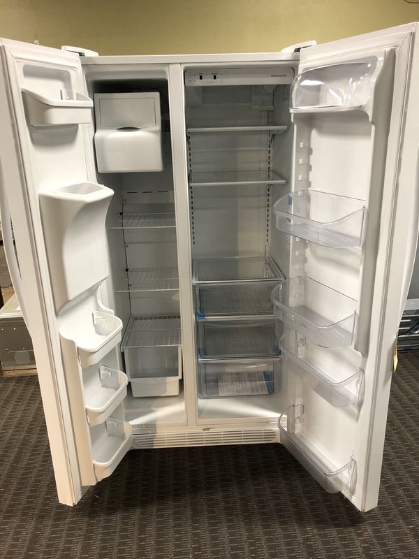 Brand New Frigidaire side by side model: LFSS2612TP J4 WP