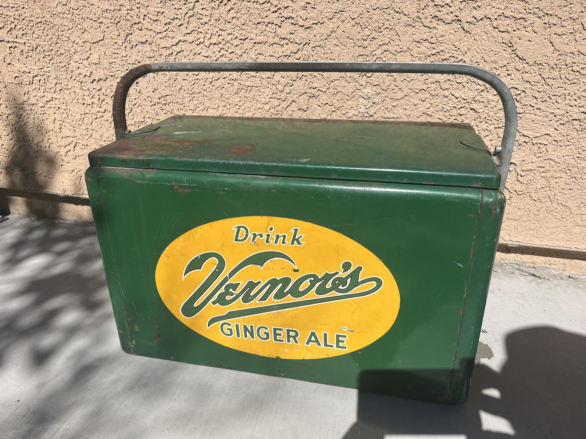 Vintage 1940s Vernors Ginger Ale Box Soda Advertising Cooler Box