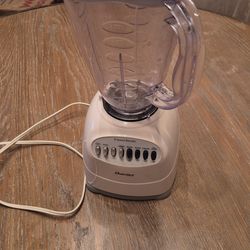 Oster Lemon squeezer and a mixer/blender