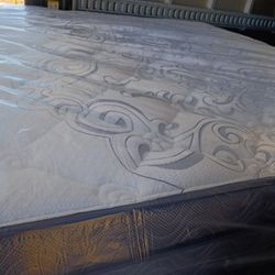 Brand New King Size Pillowtop Mattress Included Box Spring Free Delivery Depends On Location 