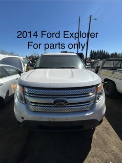 2014 Ford Explorer for parts only!