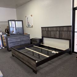 King 4 Piece Bedroom Set 