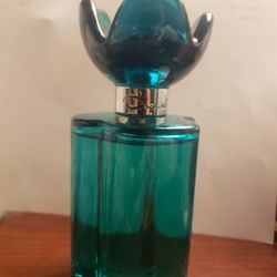 Oscar De La Renta Jasmine Perfume $6  OBO