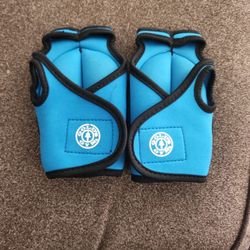 Golds Gym 3 Pound Weighted Gloves 