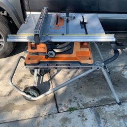 Table Saw 10 Inch Blade RIDGID 
