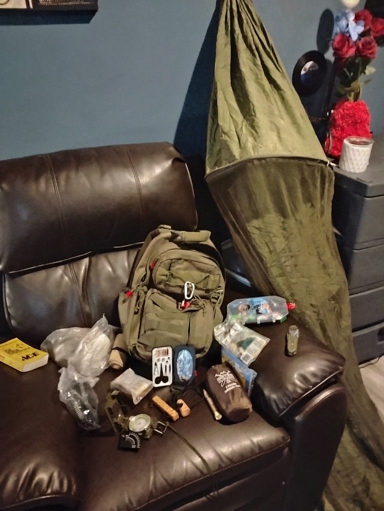Survival Hiking An Camping Bookbag With Mosquito Net Hamick