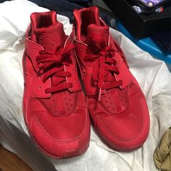 Nike’s it Red Huarache Size 11.5 Men’s Sneakers 