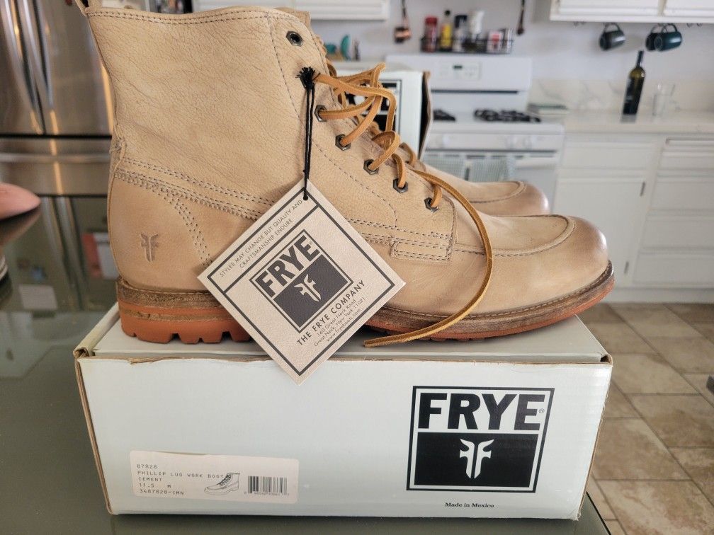 Frye Phillip Lug Workboot Mens Cement color  Leather Lace Up Boots size 11.5 

Brand New!