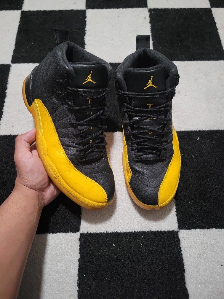 Air jordan 12 university gold