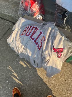 Bulls Jacket Size Large