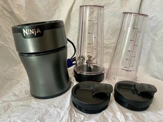 Ninja Nutri-Blender 700W Personal Blender (Model BN300) - Like New!