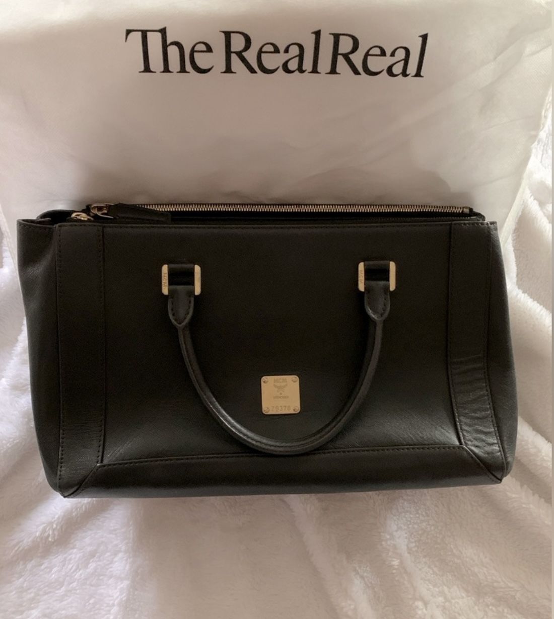 Gorgeous MCM Munchen Large Black Leather Shoulder Bag