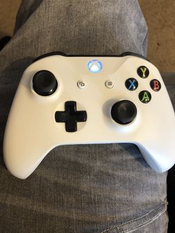 Xbox one controller like new