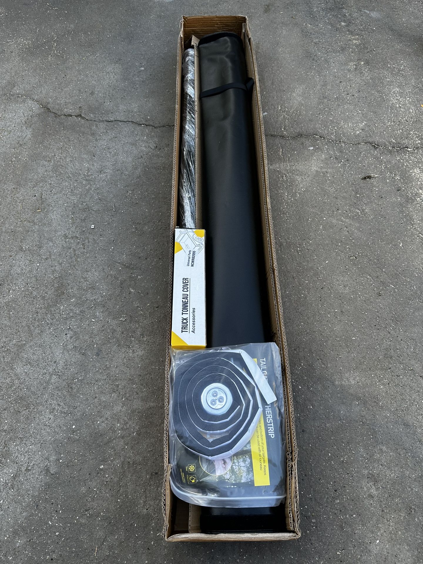 Ford maverick Soft top roll up bed cover 4 12 ft year 2022