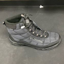 COLUMBIA BOOTS