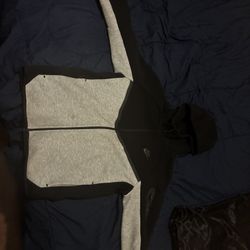 Black/grey Nike Tech