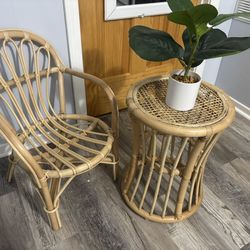 Childs Room Chair And Table
