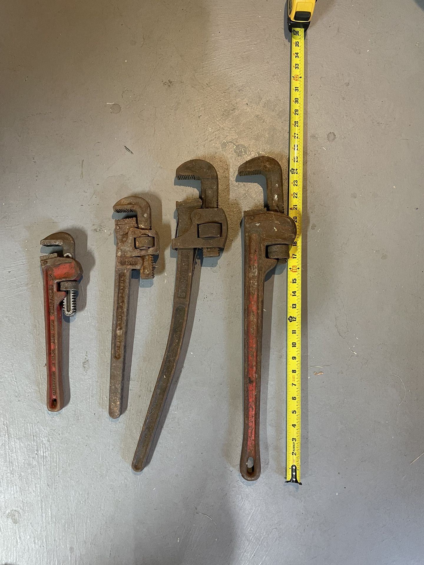 Plumbers Pipe Wrenches 4 Pcs