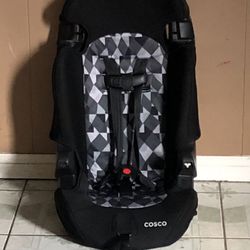 LIKE NEW 2 IN 1 CAR SEAT BOOSTER!!!!