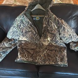 XL Camouflage Cabela Jacket 