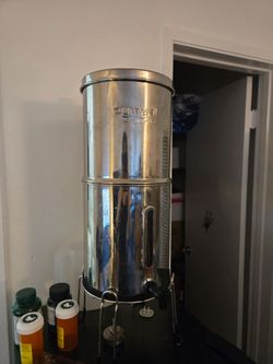 Gravity filter water system