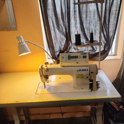 Juki Sewing Machine 