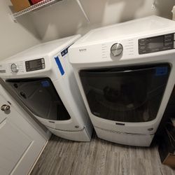 Maytag Commercial Technology Washer Gas Dryer  Like New