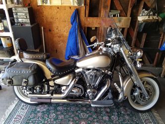 2004 yahama road star Silverado model 1700