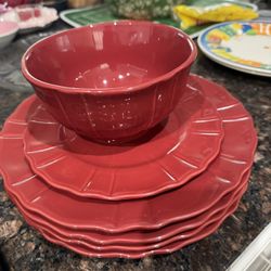 Free Red Dishes 