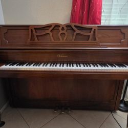 Student Piano