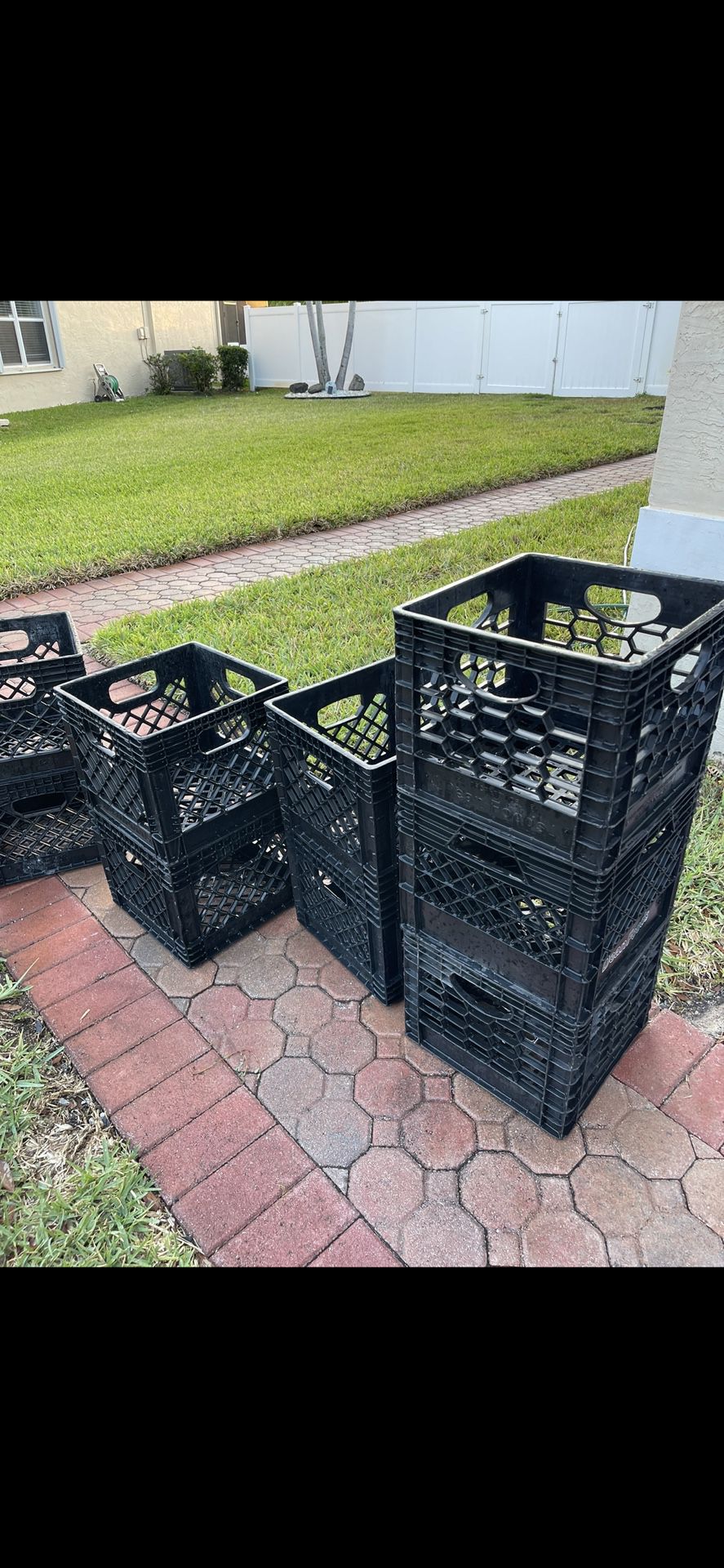 8 Heavy duty Storage Stackable Baskets 