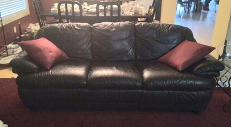 Cute black LEATHER COUCH / SOFA 6'